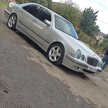 mercedes tumus: Satılır ili 1999 mator 111 mator karofka saat kimi işləyir maşında — 1