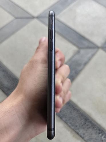 notebook ram 8: IPhone 8, 64 GB, Qara, Simsiz şarj — 3