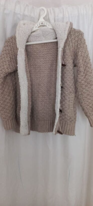 женские вязаные кардиганы: Toxunma yun jaket.hecbir problemi yoxdur.etrafli cekilib.5 manata — 1