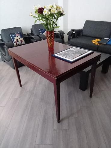 Qonaq masası, Açılan, Taxta, Kvadrat masa lalafo.az -da Qonaq masası, Açılan, Taxta, Kvadrat masa
