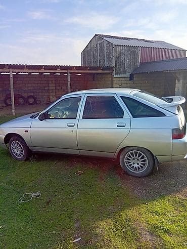 ravon r4 2020: LADA 2112 (hatchback), gümüşü rəng. - Kuzov: 5 qapılı, arxa spoylerli — 5