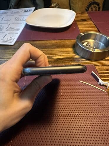 Информатика: IPhone 11, Черный, Face ID — 1