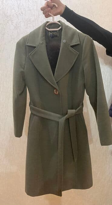 palto satışı: Yeni kimidir, 1-2 defe geyinilib,temiz kasmirdir, artiq eynine olmur — 3