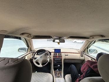 mercedes ml: Mercedes-Benz E 240: 2.4 l | 2000 il Sedan — 5