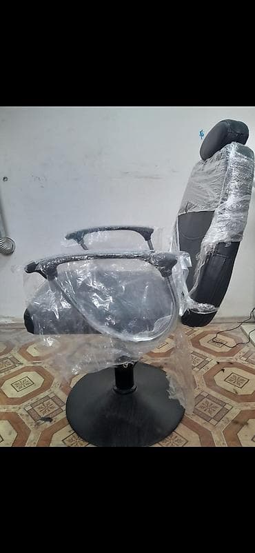 Ber-Ber Kreslo satılır 300 azn tezedi baha alinib. Unvan Fatmeyi kend