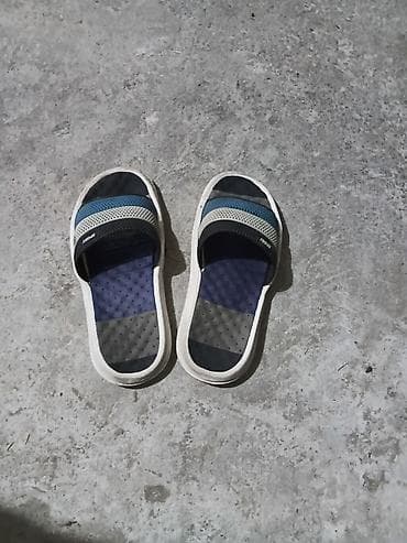 Unisex rezin/slayder tipli ev-terlik cütü. - Rəng: tünd mavi, boz və lalafo.az -da Unisex rezin/slayder tipli ev-terlik cütü. - Rəng: tünd mavi, boz və