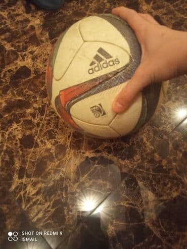 select futbol topu: Bombakimi top,yaxwidi,biraz ciziqlari var amma bele babatdi — 1