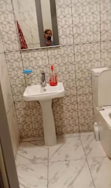 Şuşanın görkəmli yerində 2 otaqli hər şəraiti olan ev günlük kirayə — 8