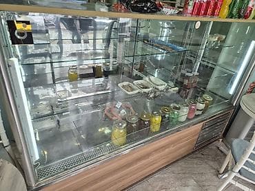 Vitrin tipli soyuducu tezgah - Şüşə vitrinli, ön baxışlı soyuducu