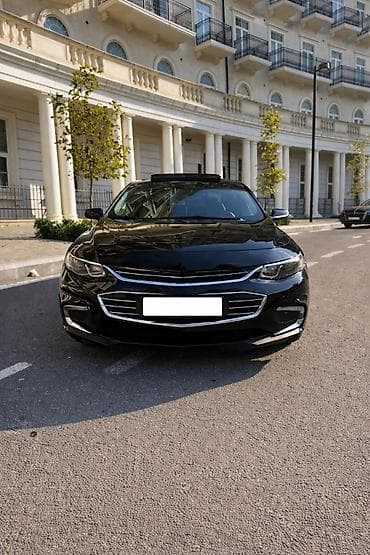 mercedes e class: Chevrolet Malibu: 2 l | 2016 il 200000 km Sedan — 1