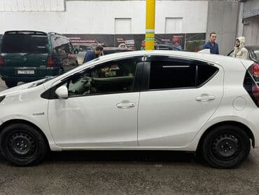 tofaş satışı: Toyota Aqua: 1.5 l | 2019 il Hetçbek — 3