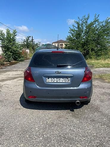 islenmis avtomobiller: Kia Ceed: 1.6 l | Hetçbek — 2