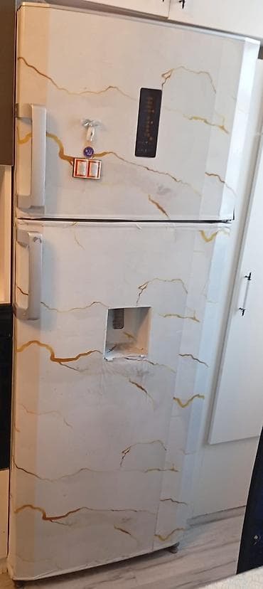 Техника и электроника: Б/у 2 двери Beko Холодильник Продажа, цвет - Белый, С диспенсером — 3