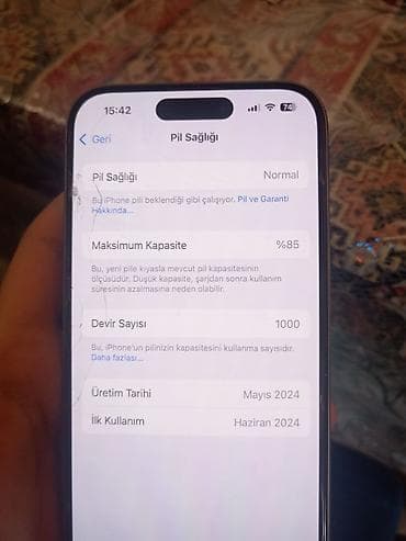 səs yazan: IPhone 15 Pro, Gümüşü, Face ID — 4
