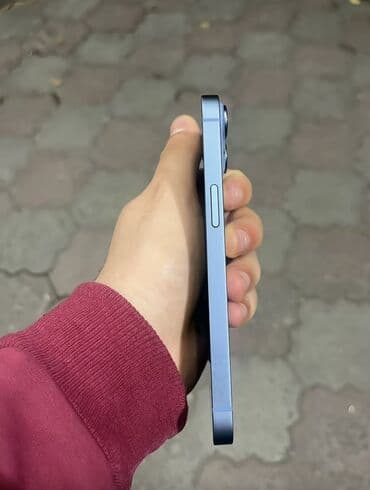 a 12 telefon: IPhone 14, Mavi, Face ID — 3