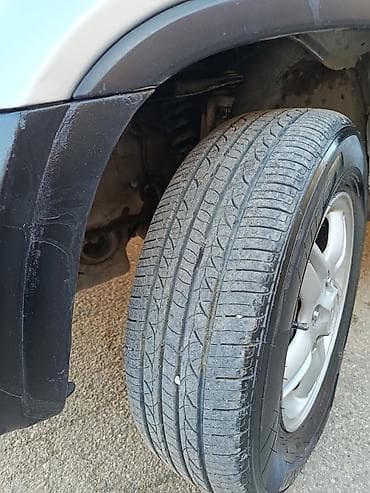 qız maşınları qiyməti: Honda CR-V (I nəsil, 5 qapı) – şəhər və kənar yollar üçün praktik — 8