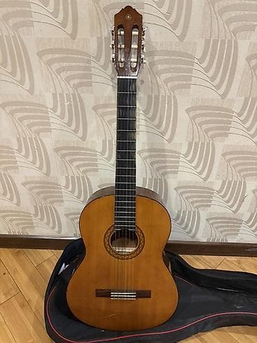 Klassik gitara, Yamaha, İşlənmiş, Ünvandan götürmə — 1