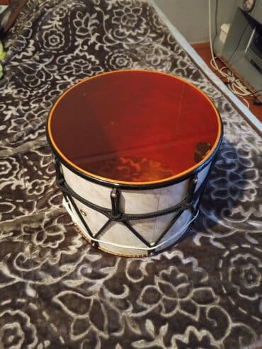 format bulave 7000: Nağara / davul - Korpus: silindrik, mərmər effekti olan ağ rəngli — 3