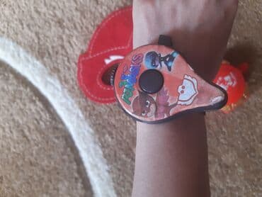 uşaq qolbaqları: Geroi v maskax komplekti: maska va qolbaqlari. Unvan — 3