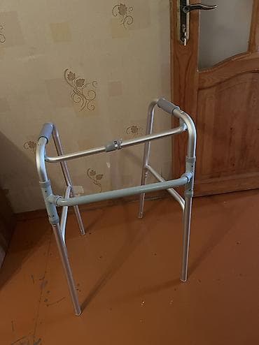 Gedişat vasitələri dəsti - Alüminium gəzinti çərçivəsi (walker)