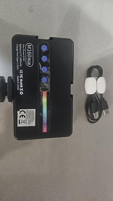 video reqstrator: M160 RGB portativ LED işıq paneli - Maks. güc: 6.5 W - Batareya: 3.7 — 2