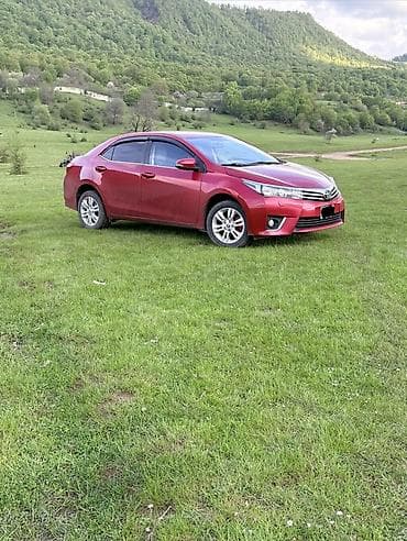 traktor satiwi: Toyota Corolla: 1.6 l | 2014 il Sedan — 3