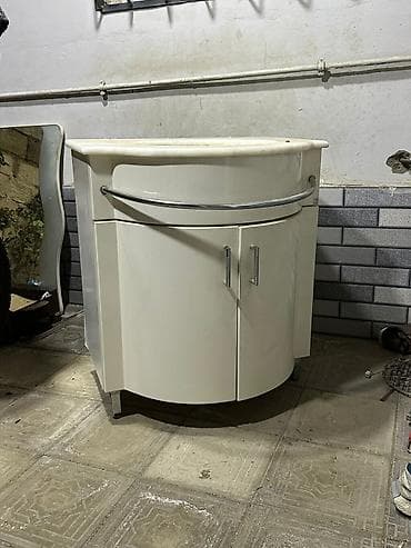 hamam skaflari: Temiz mermerdi satılır qırığ sınıq yoxdu qiymətdə endirim olacaq - — 2