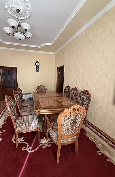 kohnə stul: Satılır Qonaq otağı üçün masa dəsti satılır. Dəstə 1 masa və 8 — 3