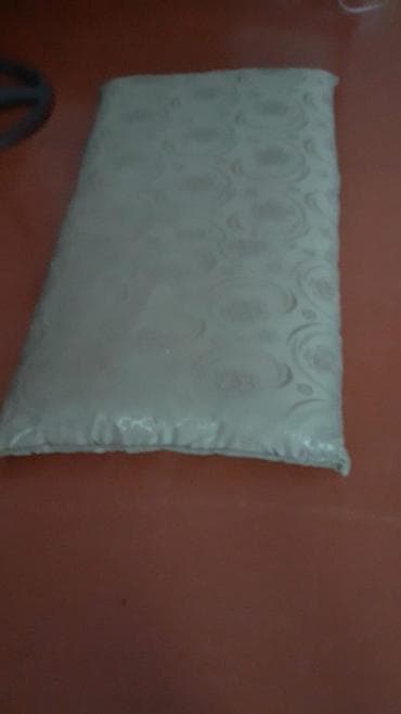 32 lik boru: Yuxu üçün Sadə Yastıq — 1