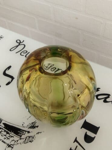 toy gülləri: Bir vaza, Bogem şüşəsi — 4