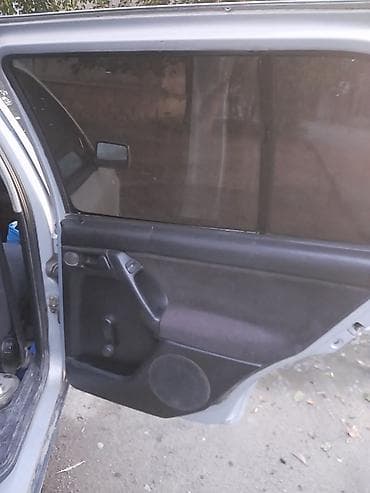 sürət paneli: Volkswagen Golf: 2 l | 1993 il Hetçbek — 7