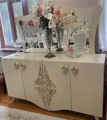 yataq mebel dəsti: Qonaq otağı üçün klassik mebel dəsti - Rəng: krem/ivori, qızılı — 4