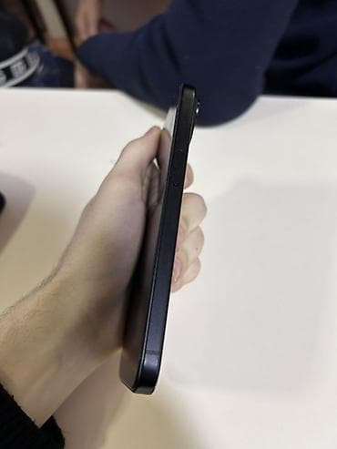 iphone 8 kamera: IPhone 15, 256 GB, Qara, Face ID — 5