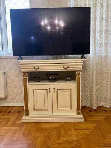 maşın satışları: Qonaq otağı üçün, Açılmayan, Dördbucaq masa, 6 stul — 2