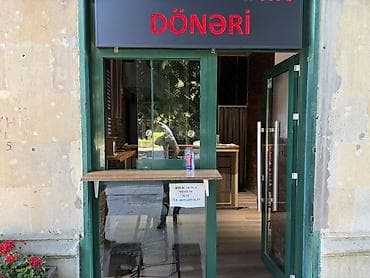 döner yeri: Şəhər mərkəzində yerləşən kiçik dönərxana/fast-food məkanı icarəyə — 1