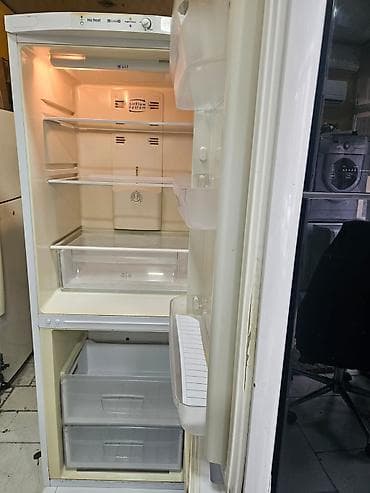 Mikrodalğalı sobalar: 2 qapılı Indesit Soyuducu Satılır, rəng - Ağ — 2