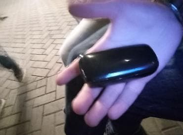 Qara rəngli elektron siqaret (vape) cihazı - Korpus: parlaq qara — 4