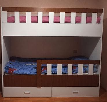 Uşaq otağı üçün ikimərtəbəli çarpayı dəsti - Rəng və material: ağ və