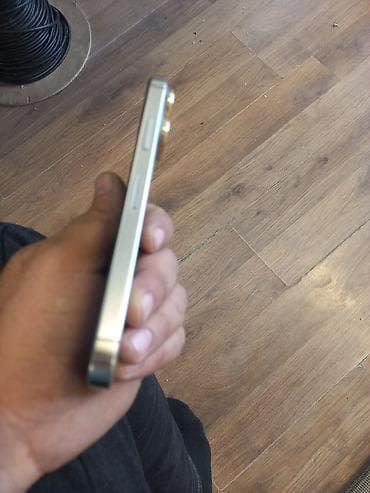 apple saatı: IPhone X, 64 GB — 4