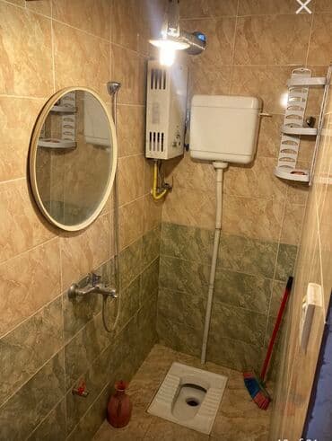 sumqayit 8 ci mikrorayon: Kirayə Ev Verilir. 28 May metrosunun yanı. 1 otaqlı. İşıq, Su, Qaz — 1