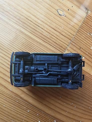 hunter uaz: Kolleksiya üçün model avtomobil – UAZ 469 (hərbi/off-road versiya) — 5