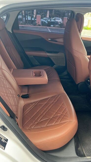 islenmis kvadrasikl: Changan Qiyuan A05: 1.5 l | 2024 il 83000 km Sedan — 6