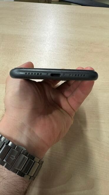 11 pro max plata: IPhone 11, Qara, Face ID — 6