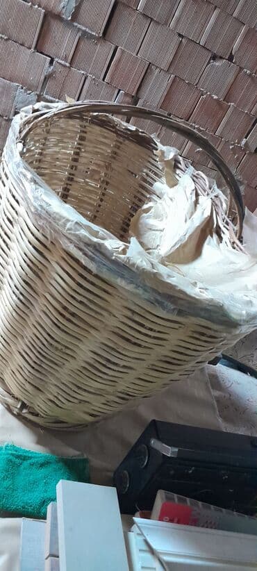 corni pol ucun taxta: Zəmbil satılır kend teserufat mehsuuları yigilir icine — 3