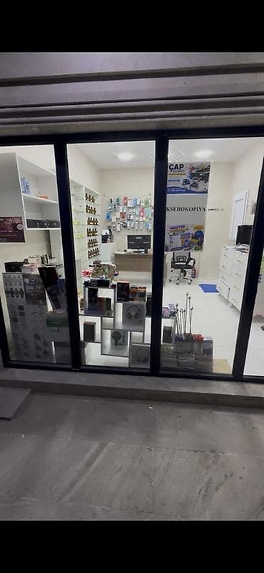 Витрины для аксессуаров: Для духов — 1