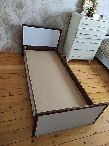 İşlənmiş, Təknəfərlik çarpayı, Bazasız, Matras ilə, Siyirməsiz