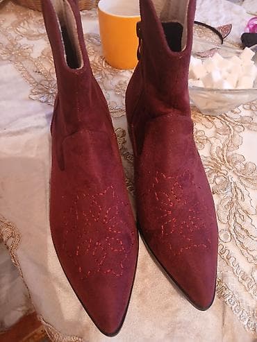 parasut salvar: Qadın üçün qısa çəkmə – bordo rəng 65 razmer - Material: süet — 1