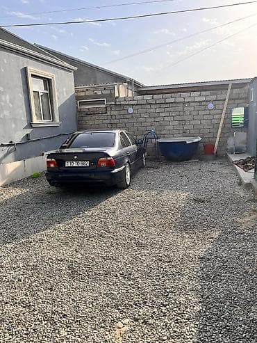sumqayit heyet evleri: Həyət evi – geniş həyət və üstüörtülü eyvan - Tam hasarlı, dəmir — 7