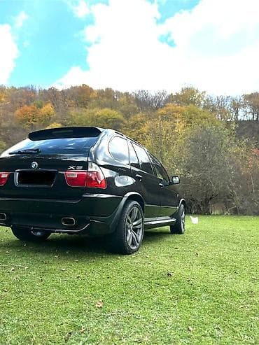 mersedes 2 7: BMW X5 (E53) – qara rəngli, tam ölçülü premium krossover/SUV — 2