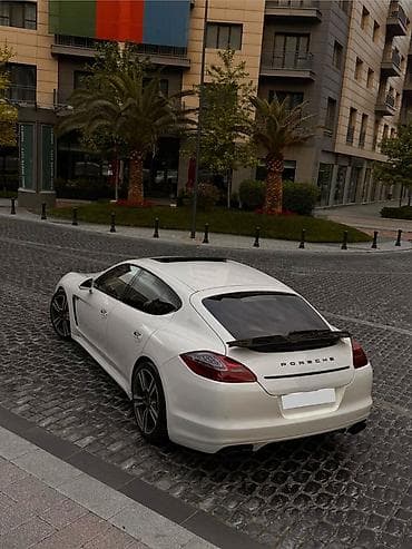mersedes s class: Porsche Panamera: 4.8 l | 2011 il 140000 km Sedan — 8